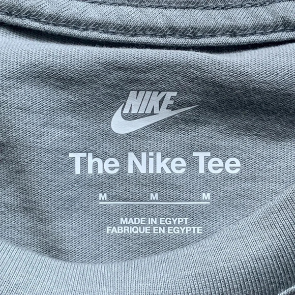 NWT Nike Men’s Interstellar Magic Embroidered T- Shirt Men’s Medium - Picture 3 of 6